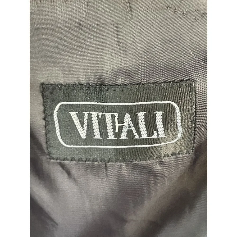 Vitali 50L 40 x 28 3pc Dark Gray Subtle Windowpane 4Btn Suit‎ Vest Waistcoat